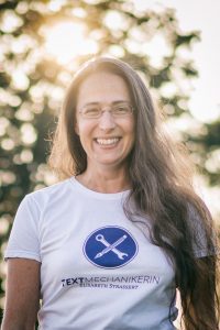 Elisabeth-Strassert-Textmechanikerin-25 Die Textmechanikerin Elisabeth Strassert